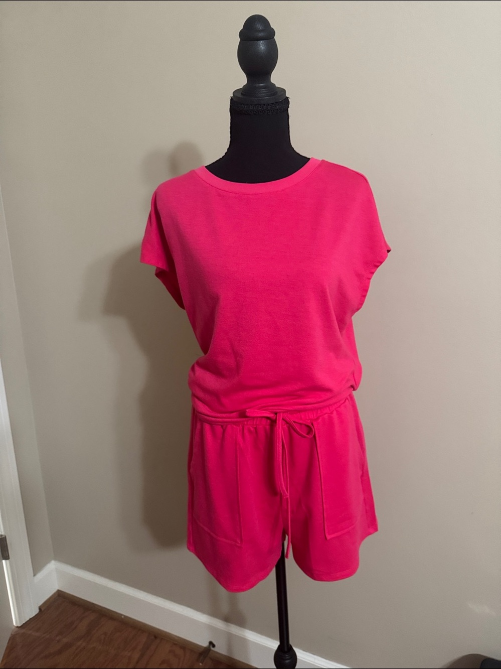 Women's Athletic Lounge Set in Hot Pink